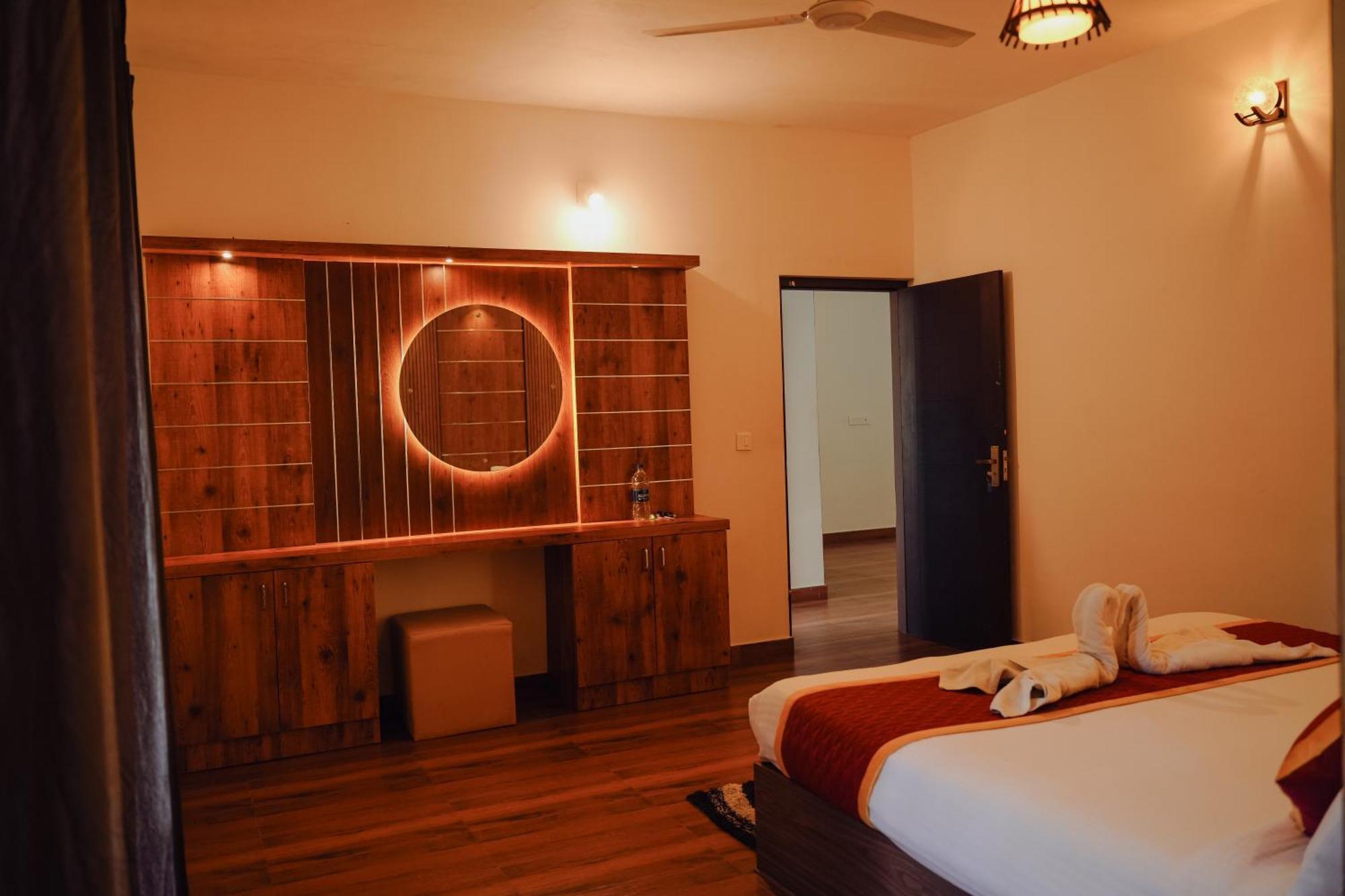 Haze Woods Resort Vaduvanchal Exterior foto